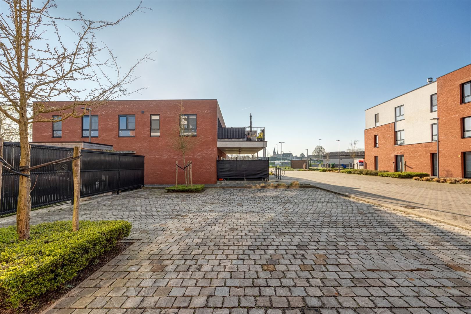 Ruime Loft met 3 kamers en tuintje foto 17