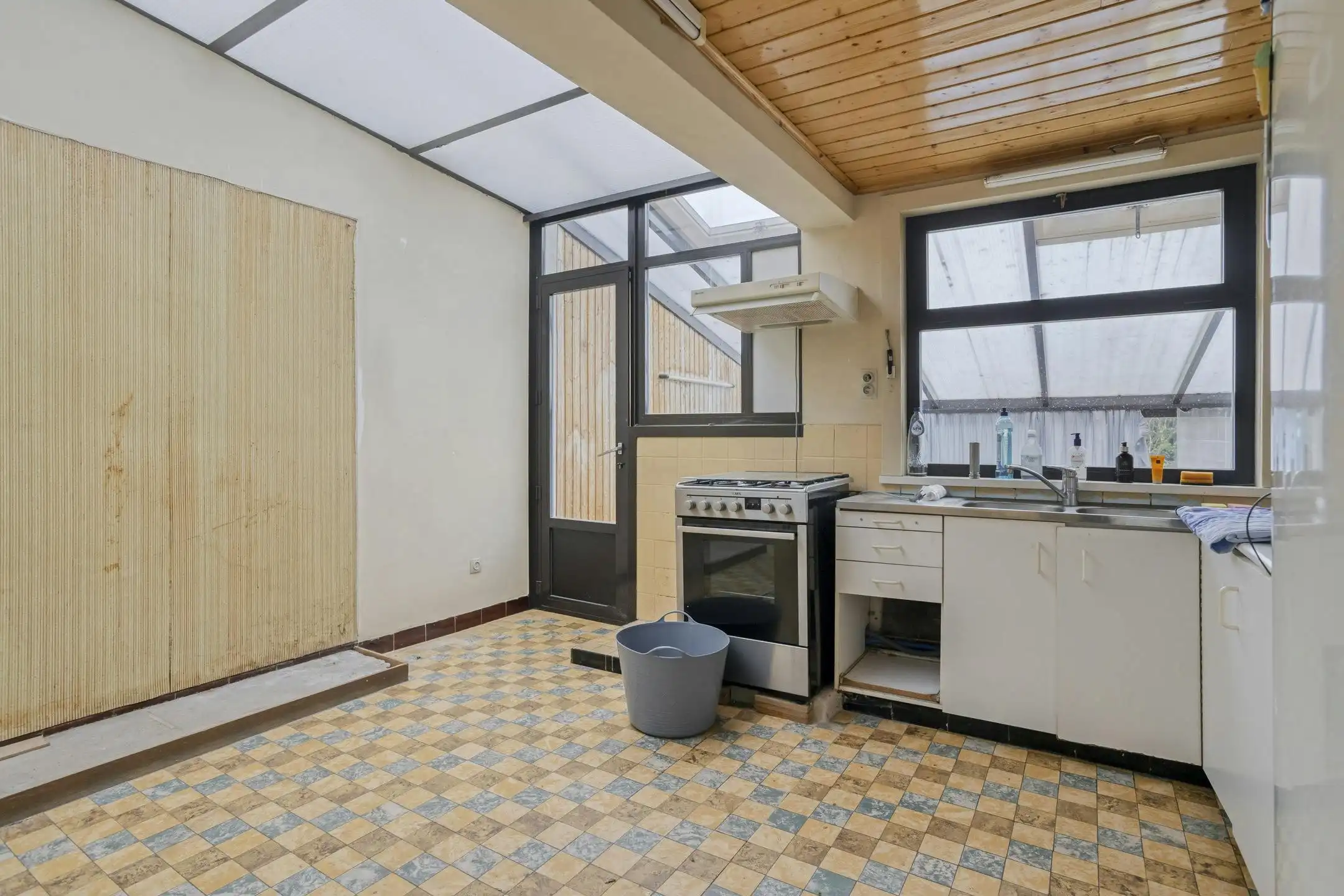 Huis met ruime zongerichte tuin te koop in centrum Knokke foto 8