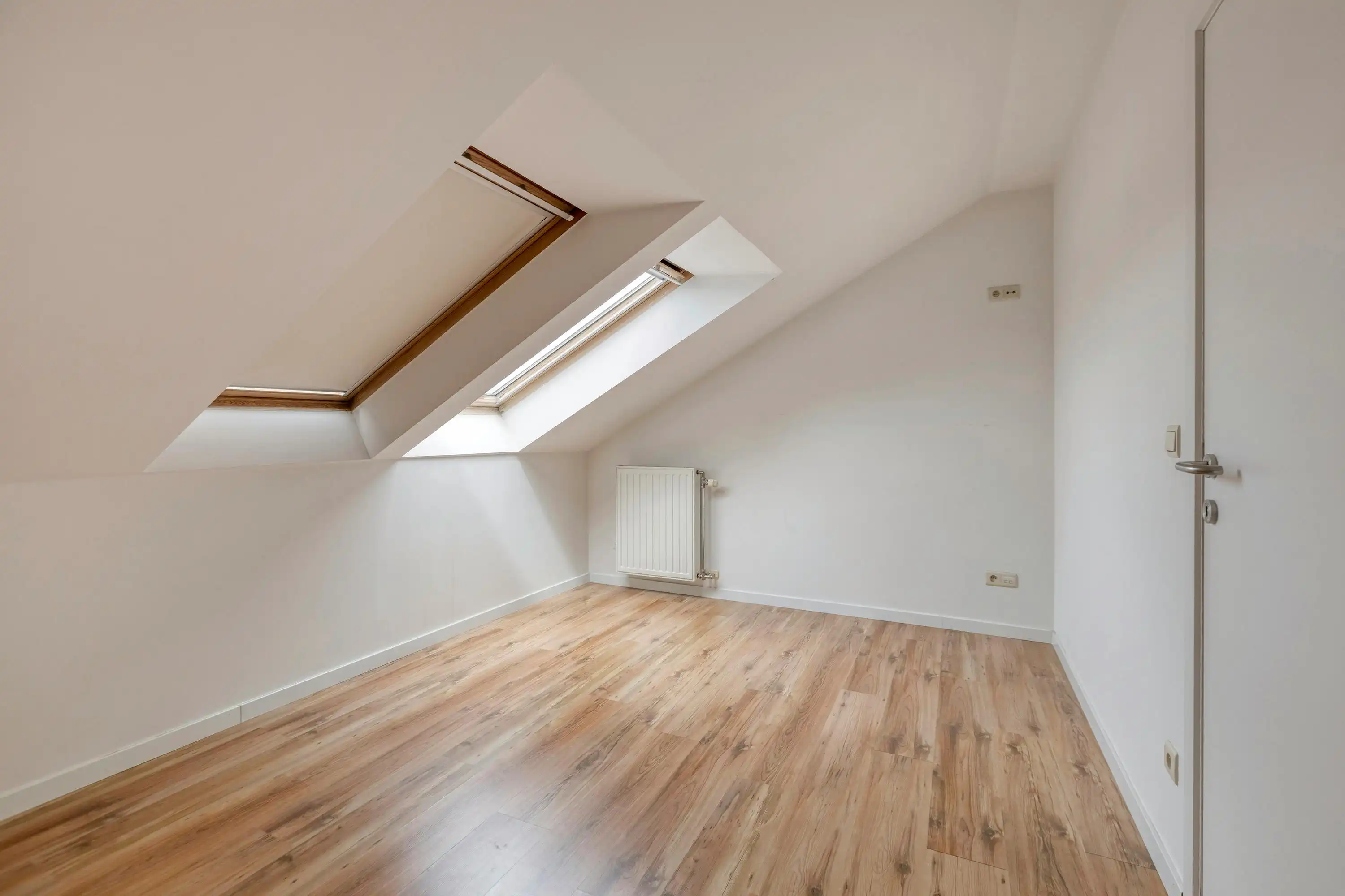 Centraal gelegen appartement met ruim terras en garagebox te Kuringen foto 15