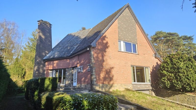 Hoofdfoto van de publicatie: Villa van 224m² op 10 are