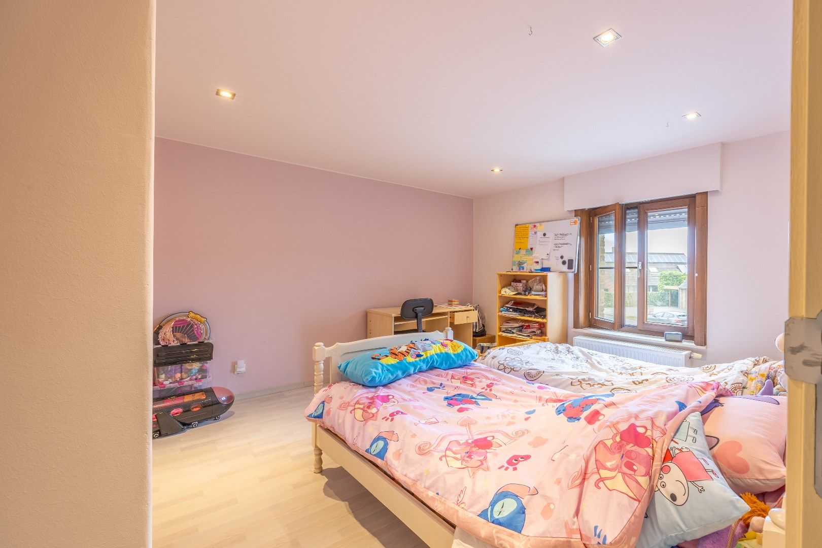 Halfopen woning met fantastisch grote tuin!  foto 16