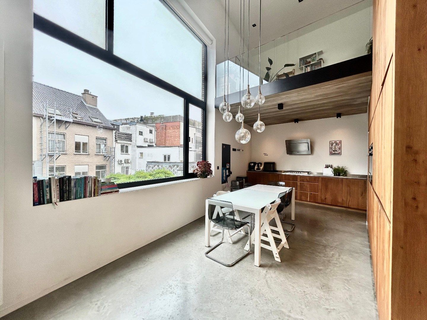 Een unieke woonst op gegeerde locatie met 4 slpk en 2 badk foto 12