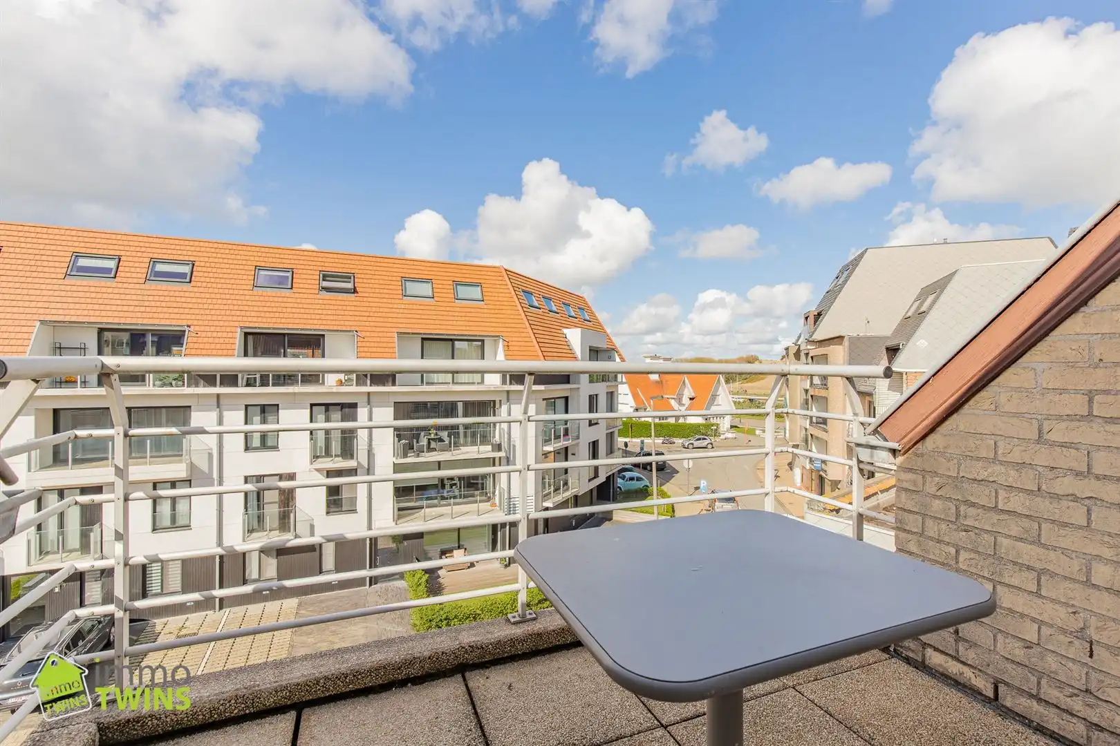 Ruim duplex appartement met terras te Bredene  foto 5