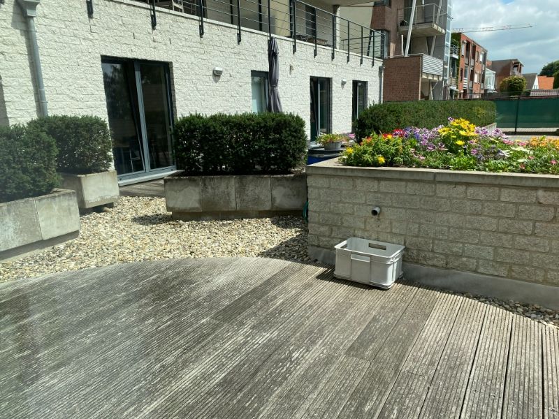 Gelijkvloers casco appartement (+-127m²) op invalsweg Geel centrum met autostaanplaats en terras foto 11