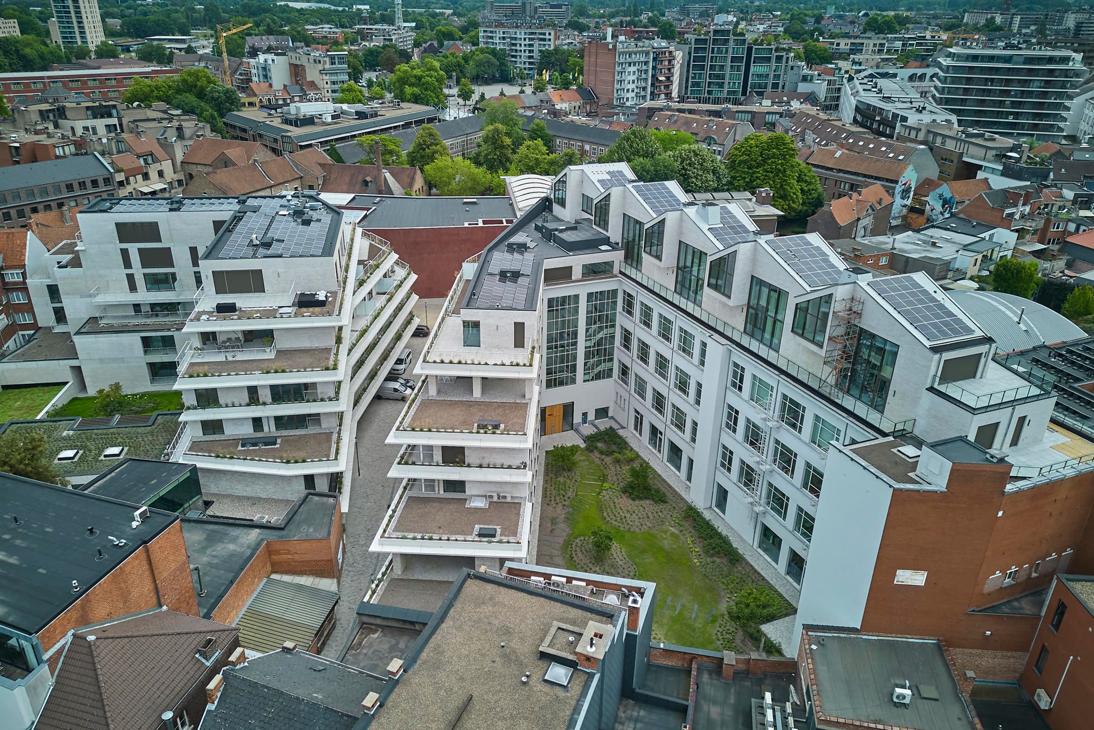 RUIME ASSISTENTIEWONING, 1 SLAAPKAMER, RUIM TERRAS foto 3