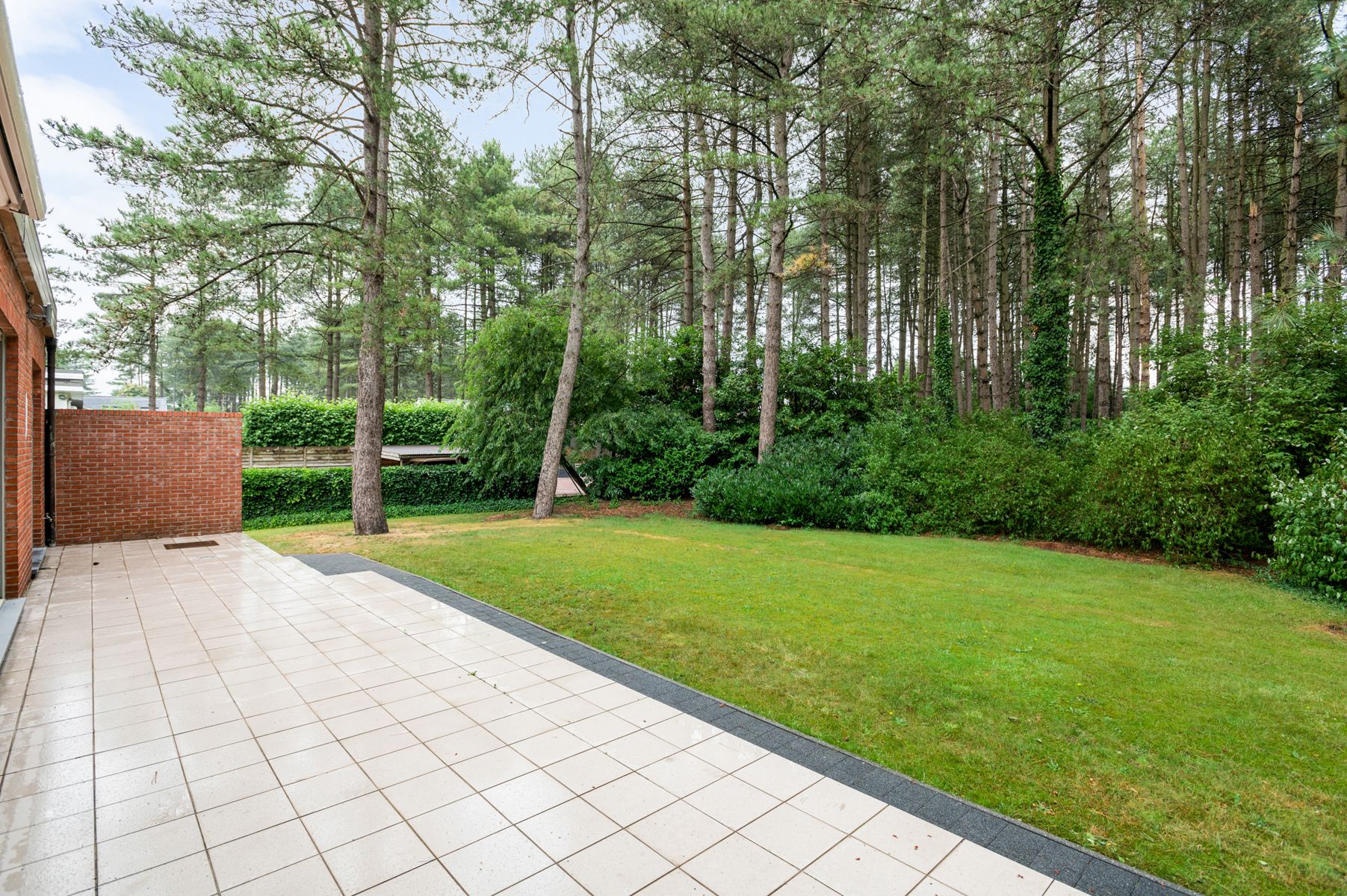 Gelijkvloerse villa met 3 slks op 2800m2 grond foto 27