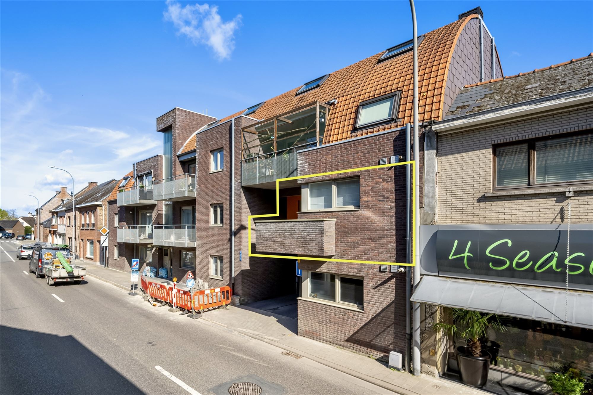 Uiterst centraal gelegen appartement met 2 slpks en terras foto 1