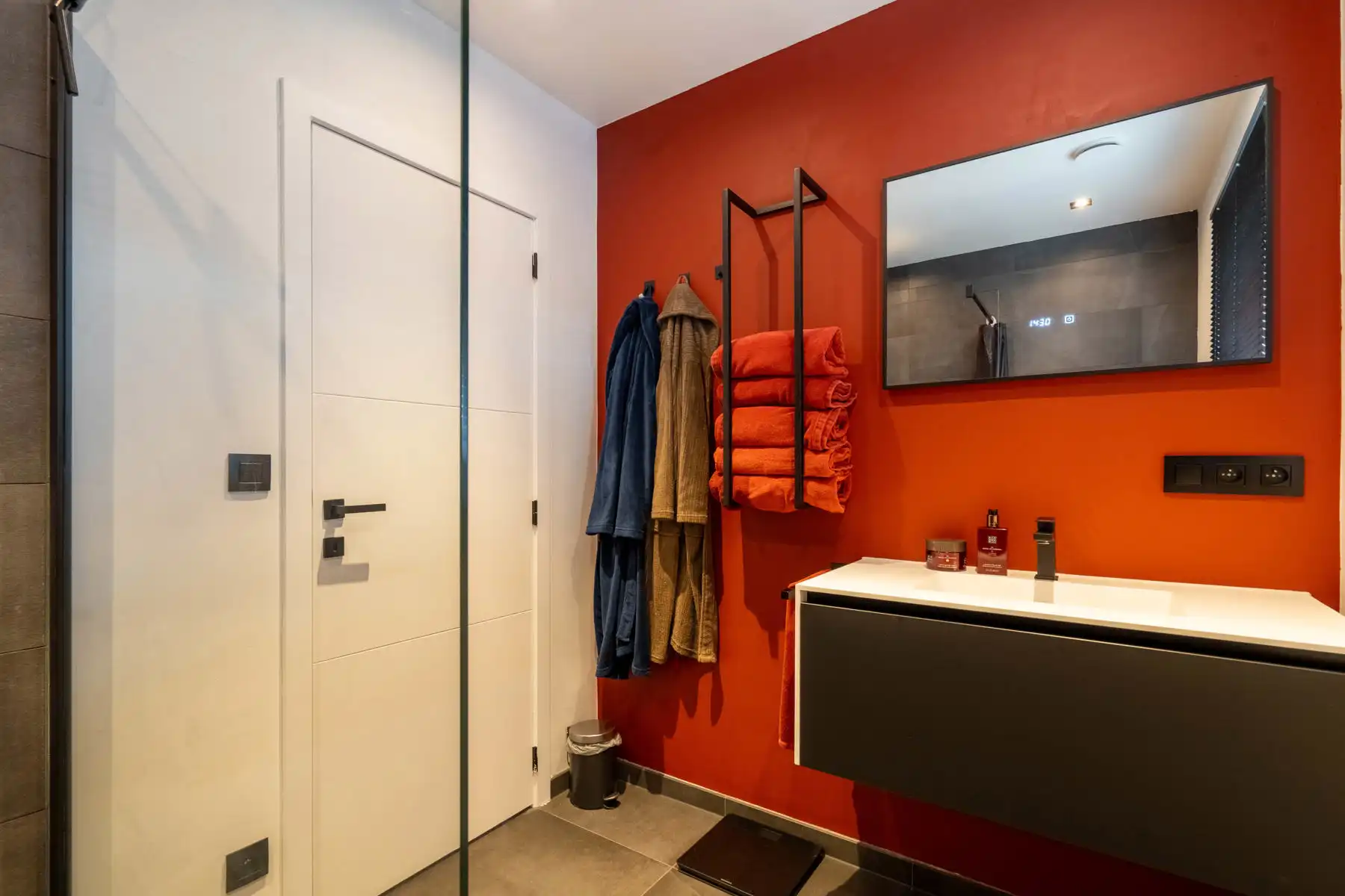 Recent en energiezuinig appartement in Heist-op-den-Berg!!! foto 11