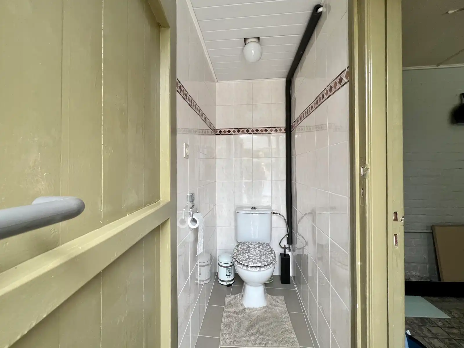 Zeer ruime woning met grote tuin en vrij zicht. foto 16