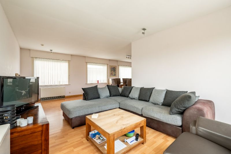 Ruime villa op een landelijke perceel met een oppervlakte van 940m² ! foto 5