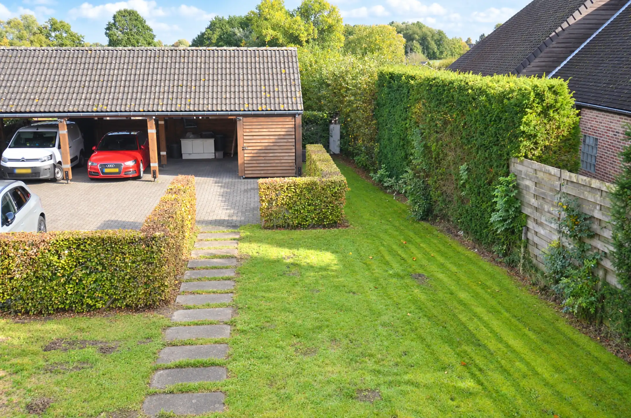 Gezellig tweeslaapkamerappartement met zonnig terras en groen uitzicht foto 15
