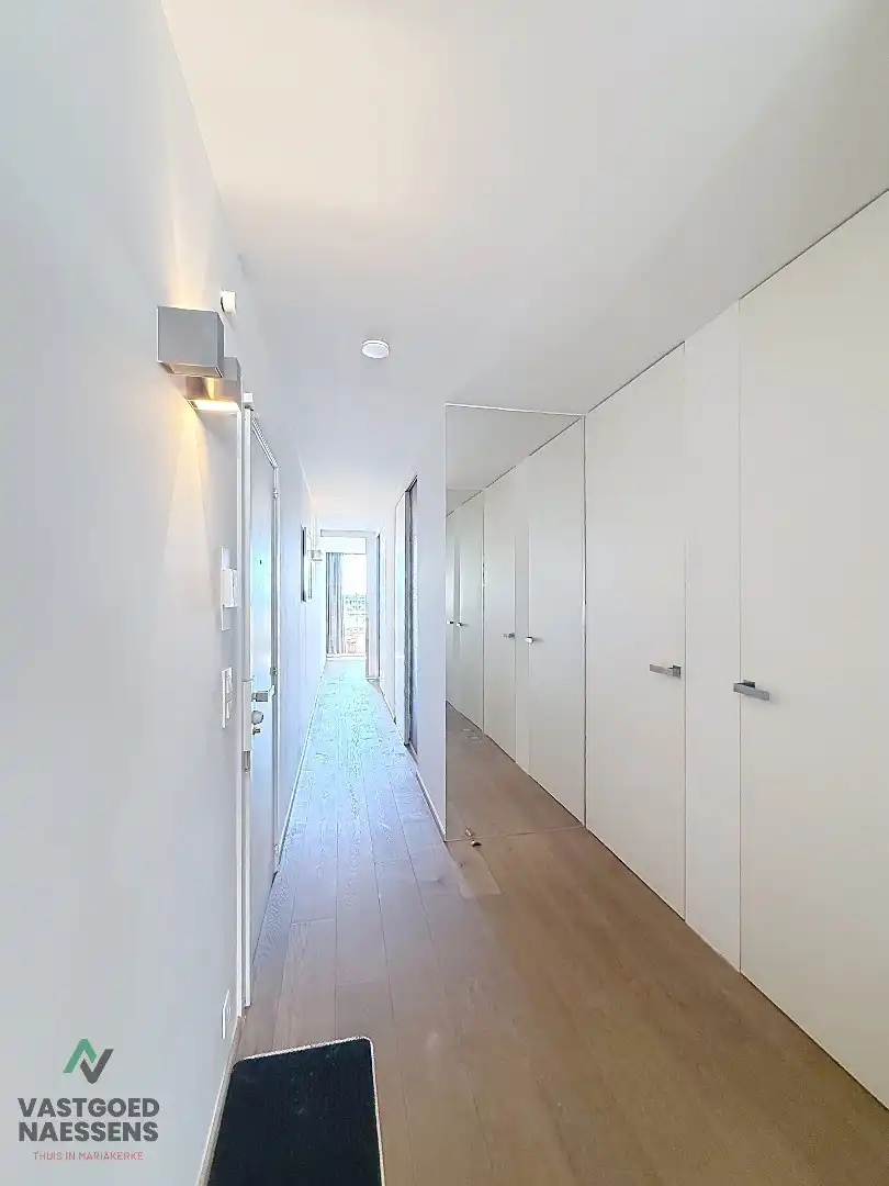 SCHITTEREND VERNIEUWD HOEKAPPARTEMENT – 2 SLPK – TERRASSEN – ZEEZICHT EN ZICHT OP GOLF foto 25