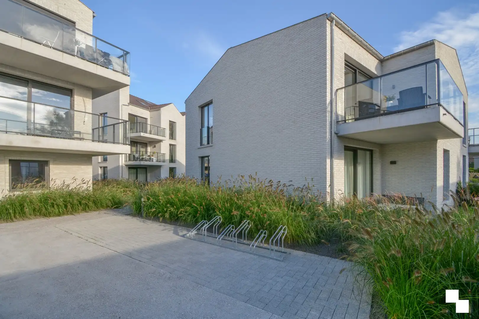 Energiezuinig 2-slaapkamer appartement met garage - centrum Rumbeke foto 19