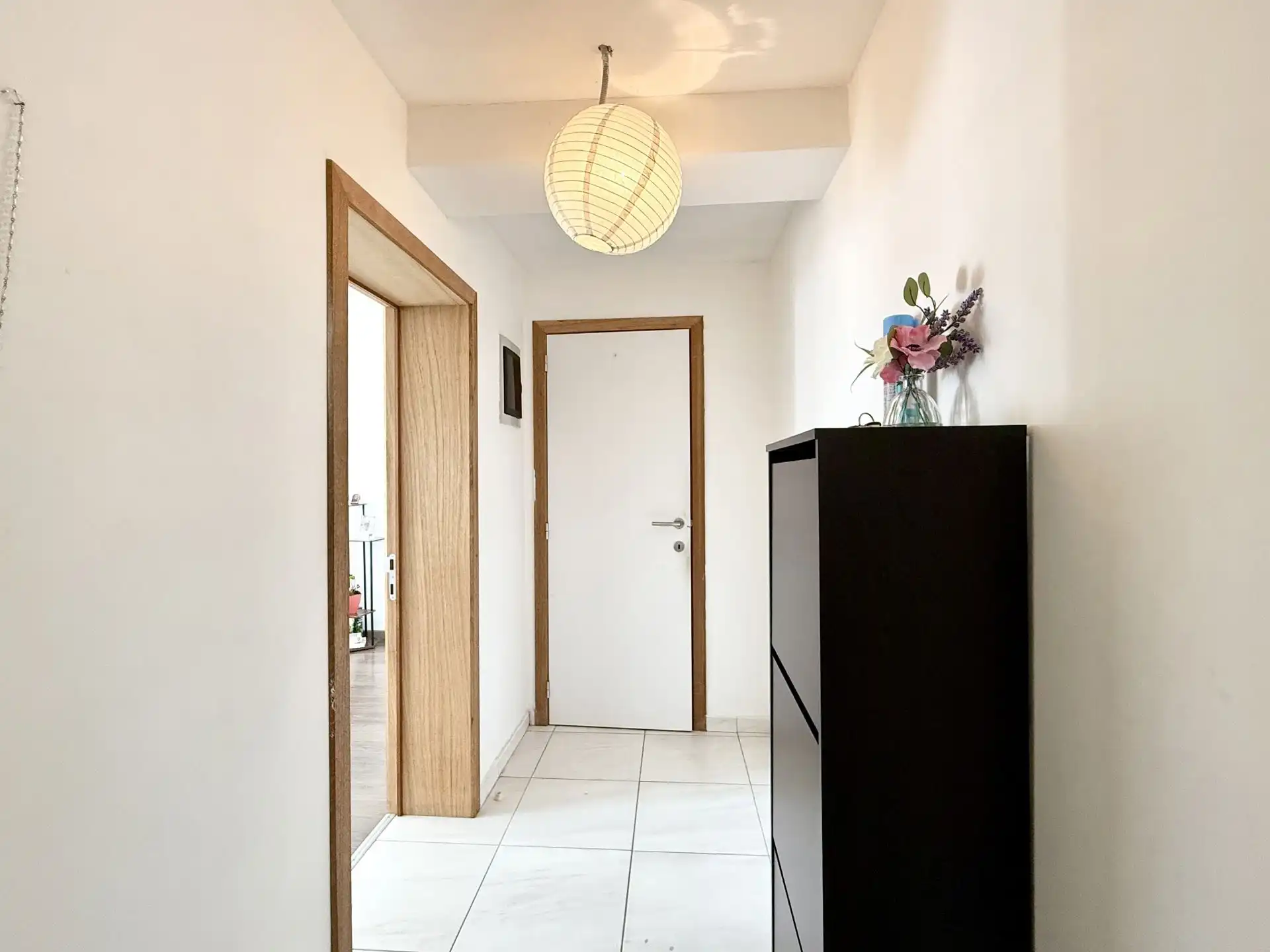 Appartement met 1 slaapkamer van 90 m² met kelder. foto 4