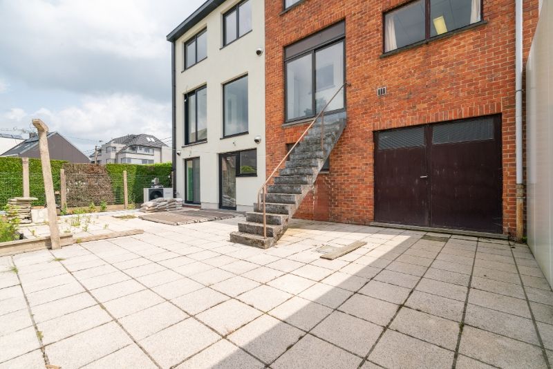 Ruime woning op 338m² foto 9