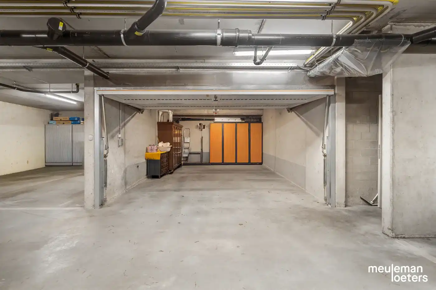 Riant en instapklaar duplexappartement met zéér ruime garagebox in centrum  foto 15
