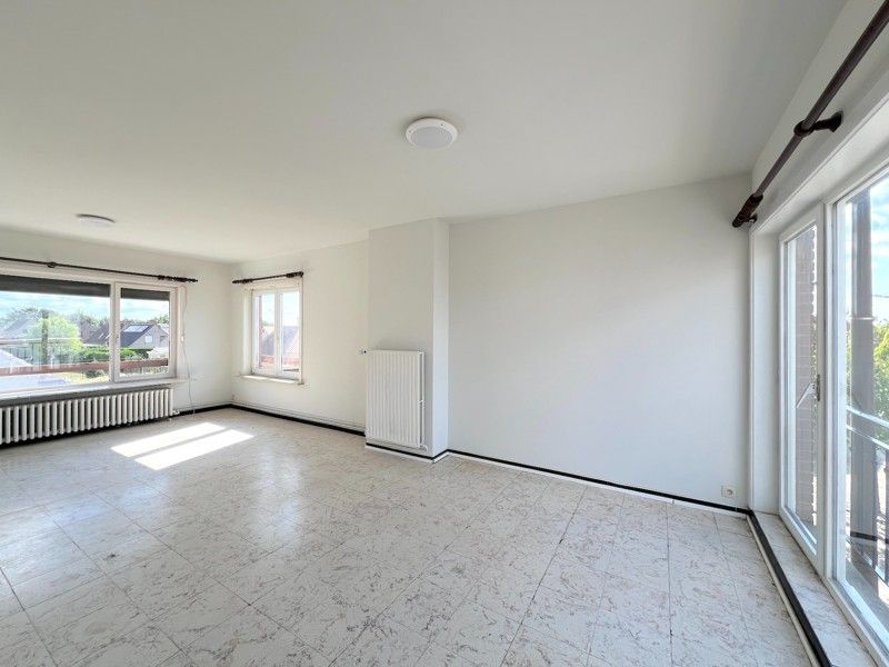 APPARTEMENT te AARTRIJKE foto {{pictureIndex}}