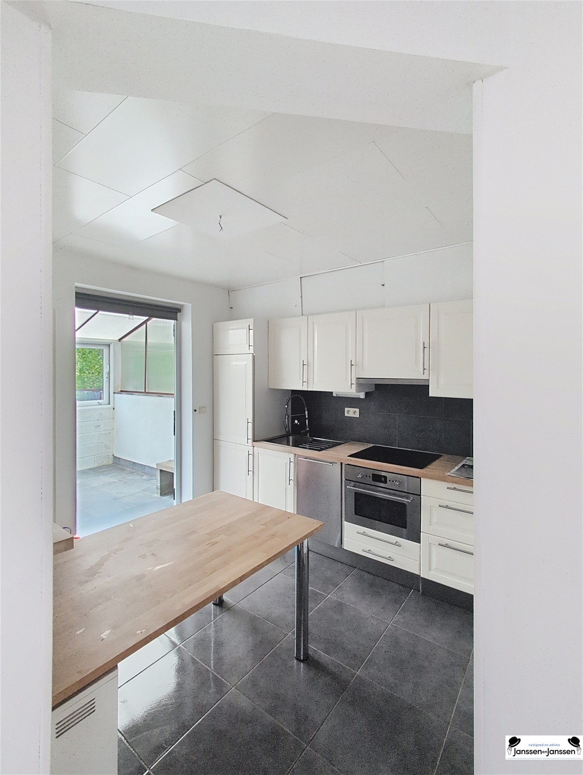 Rustgevende Bungalow - Zon, Rust en Jouw Eigen Plekje foto 18