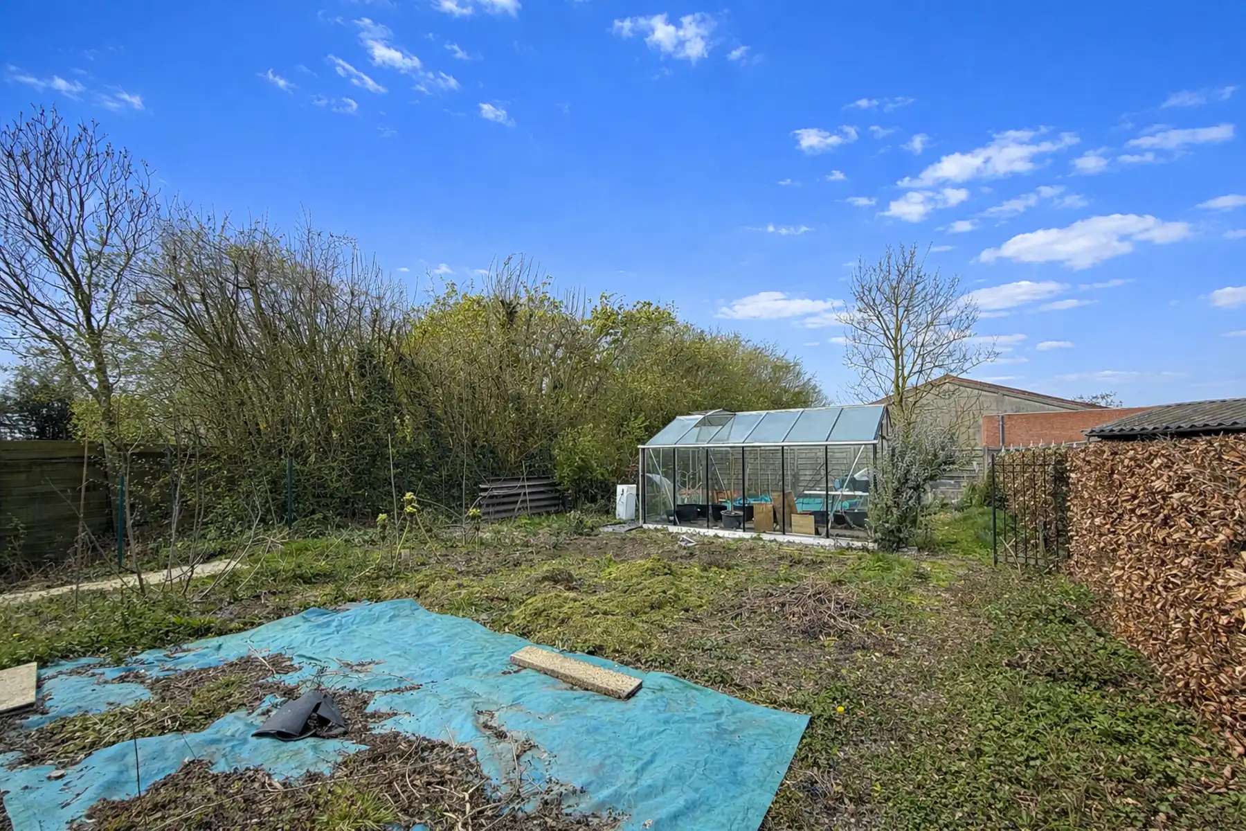 Villa met 4 slaapkamers, bijgebouw en zongerichte tuin foto 28