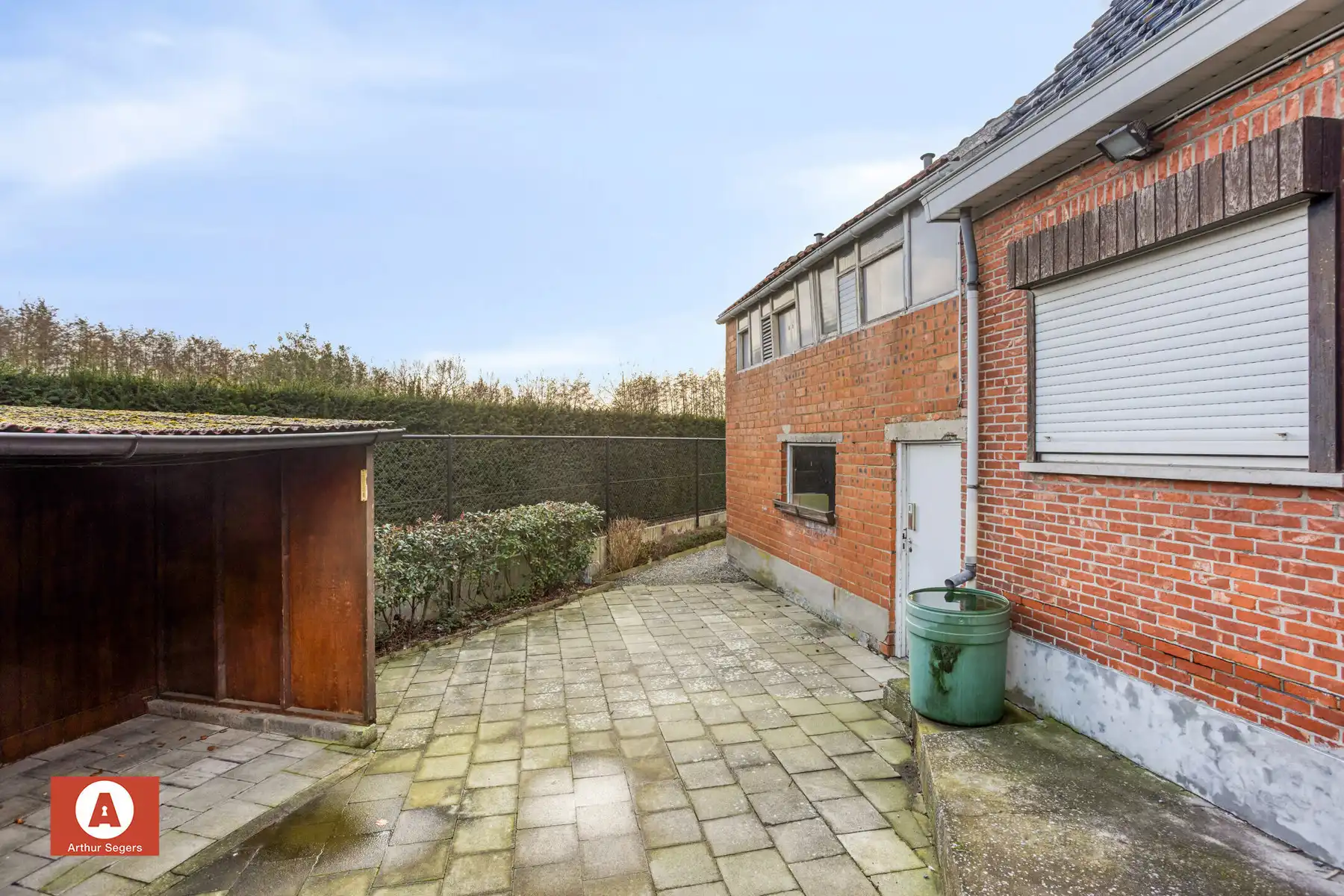 Halfopen bebouwing op zeer centrale ligging foto 26