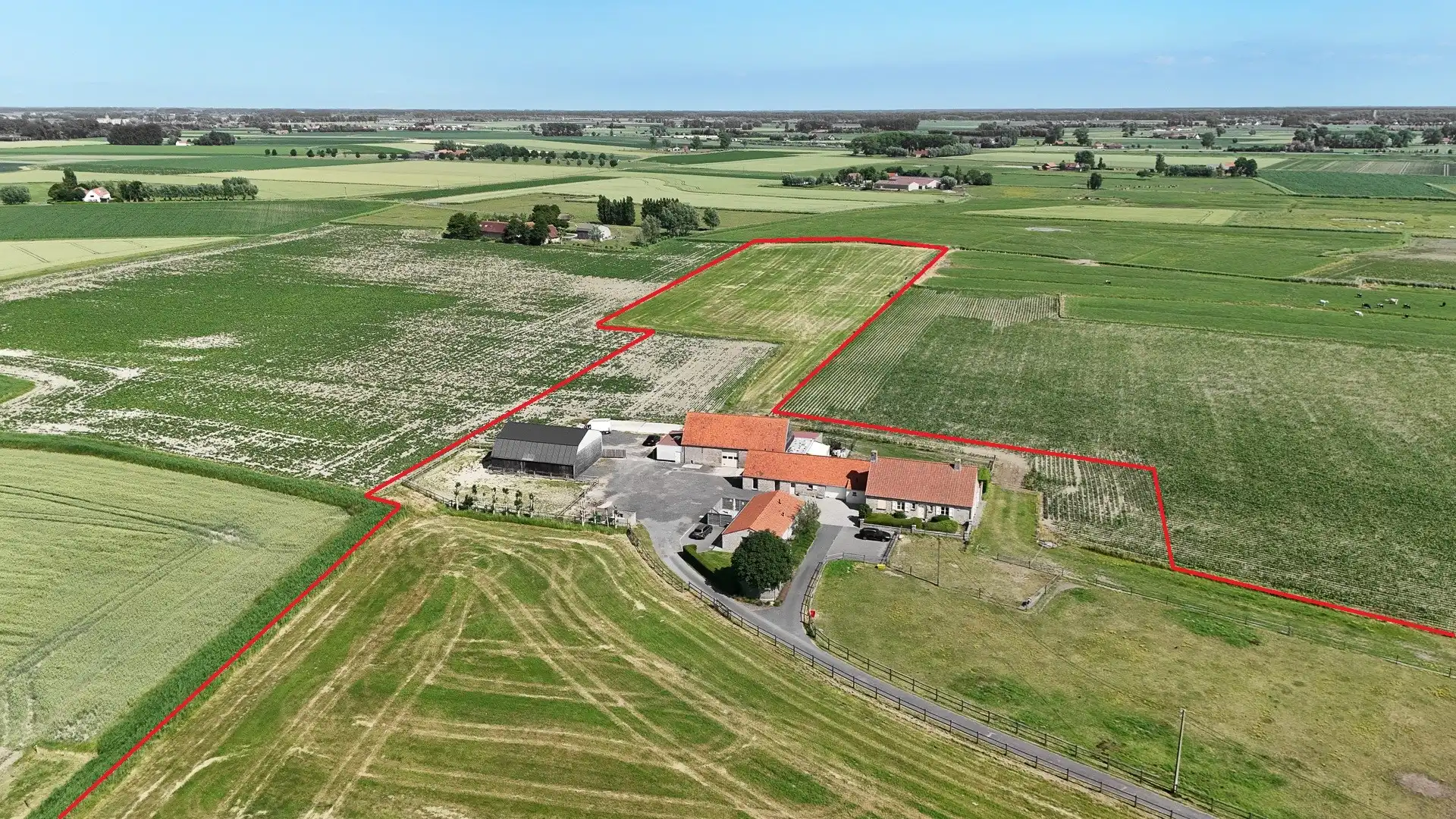 Idyllisch gelegen hoeve op bijna 5ha te Knokke-Heist foto 2