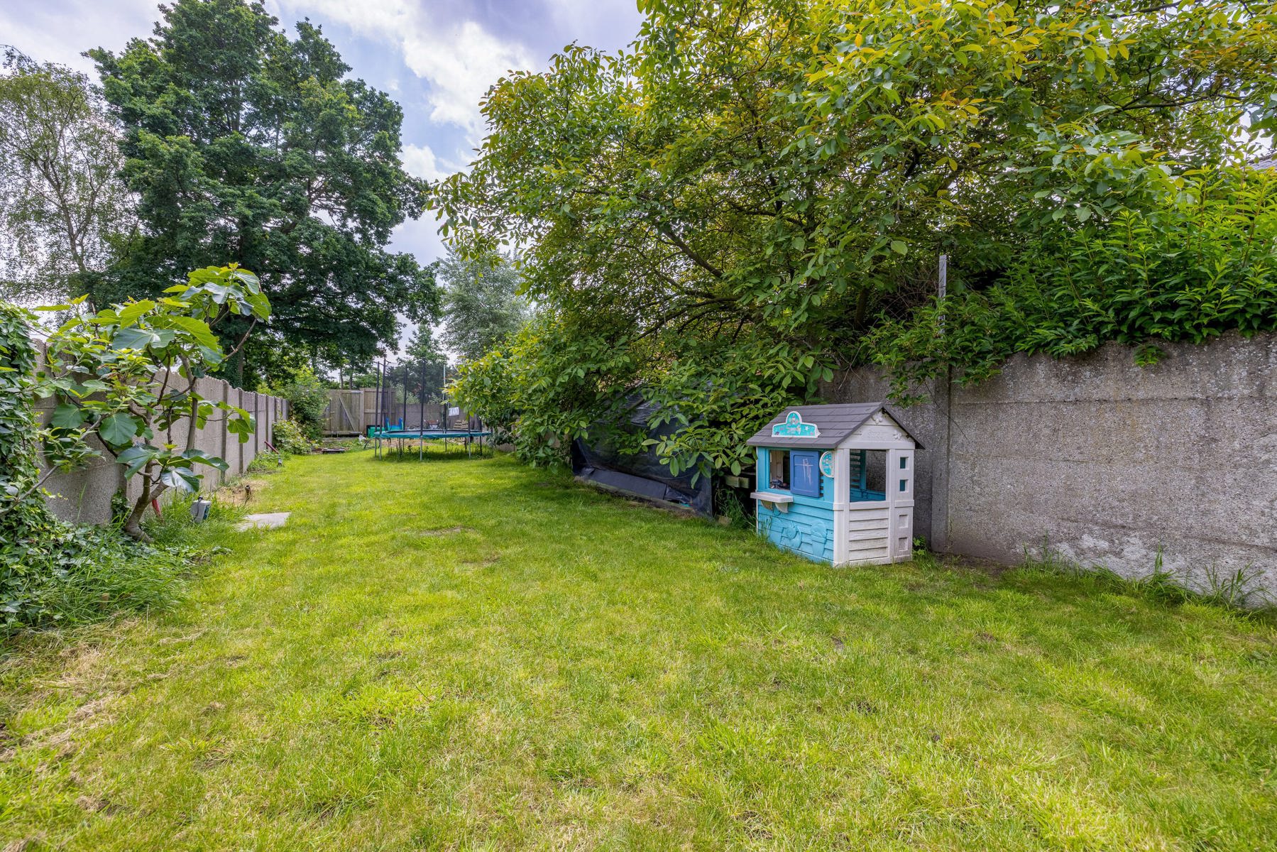 Gerenoveerde woning met grote tuin aan het Leebeek park foto 18