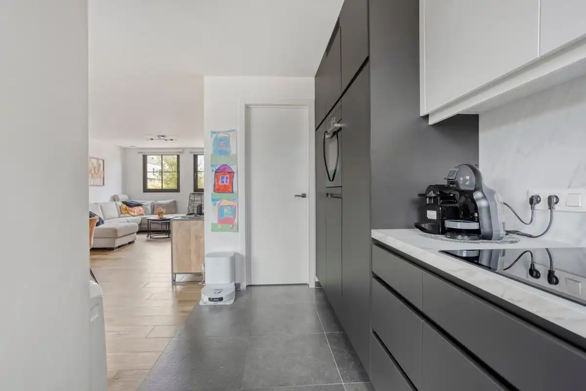 Gelijkvloers BEN-appartement met grote privétuin en parkeerplaats foto 9