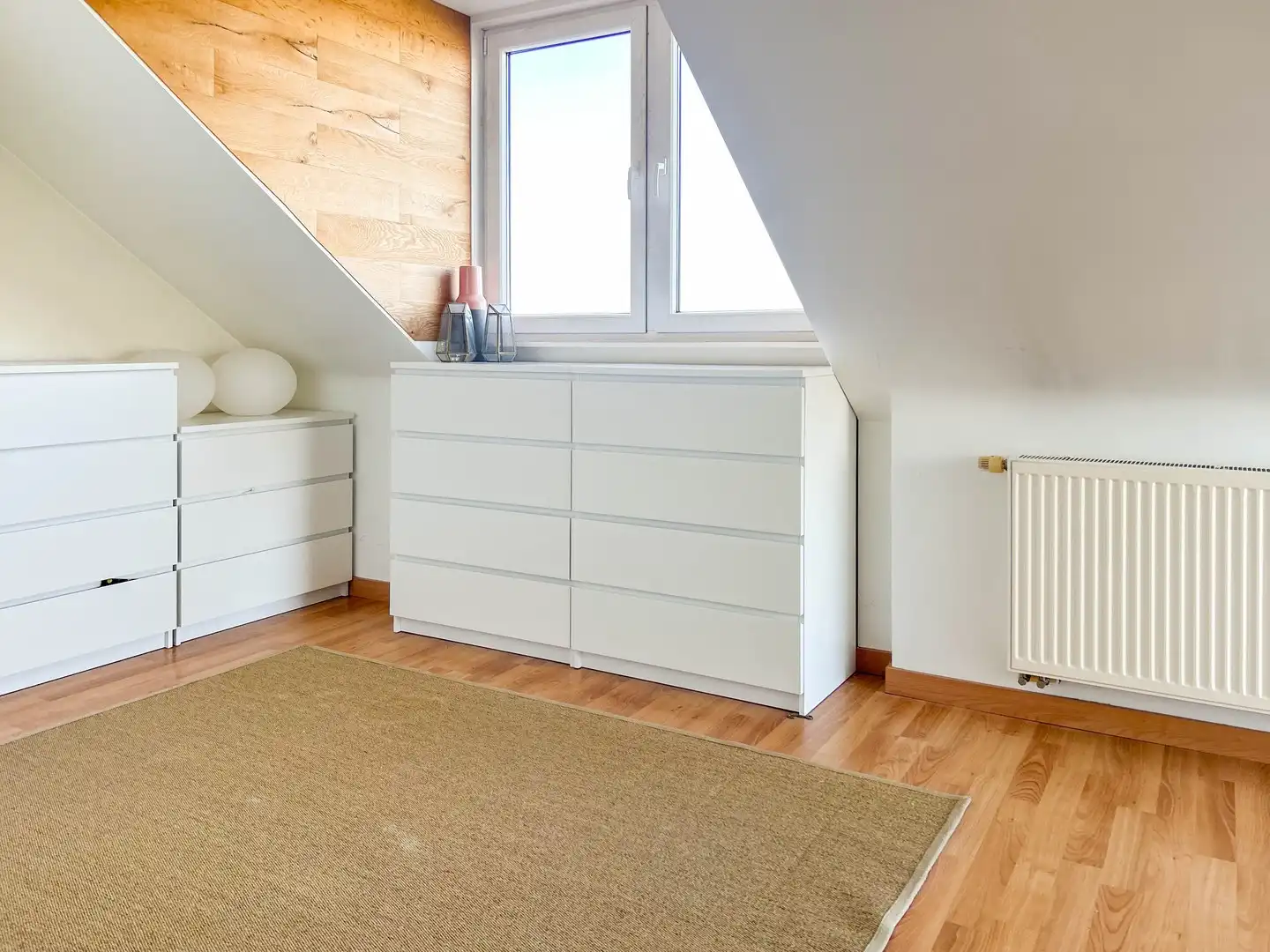 Ruime koppelwoning met waanzinnig zicht over spaarbekken en EPC A foto 13