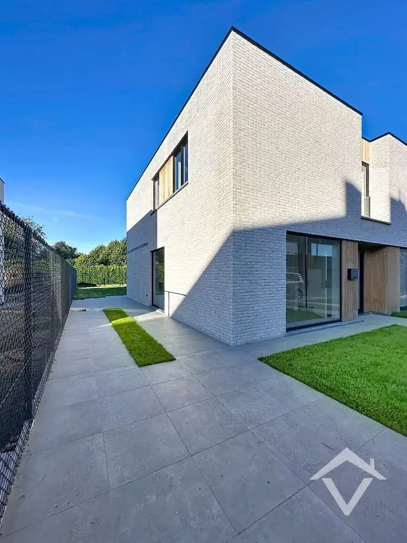 Nieuwbouwwoning met 3 slaapkamers in centrum Koekelare  foto 4
