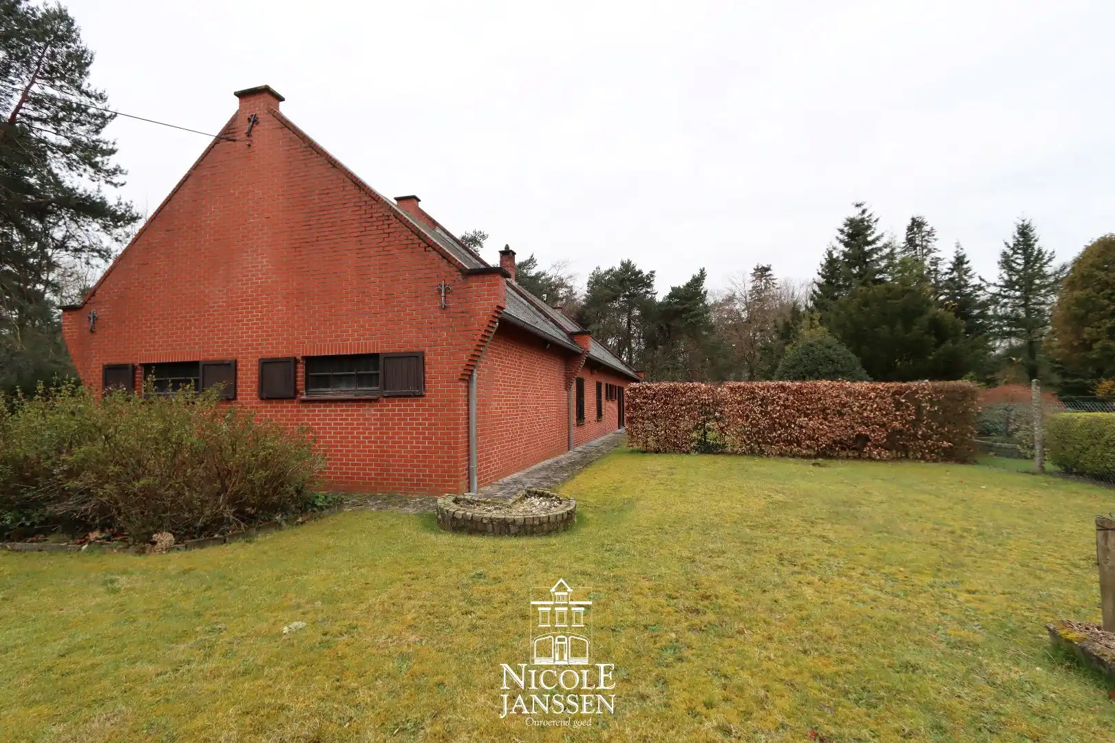 Degelijk gebouwd landhuis  foto 27