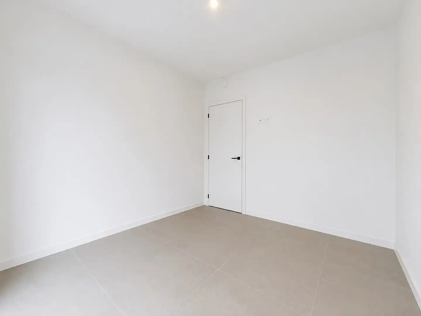 Te huur: ruim, luxueus appartement (95 m²) met prachtig uitzicht! foto 14