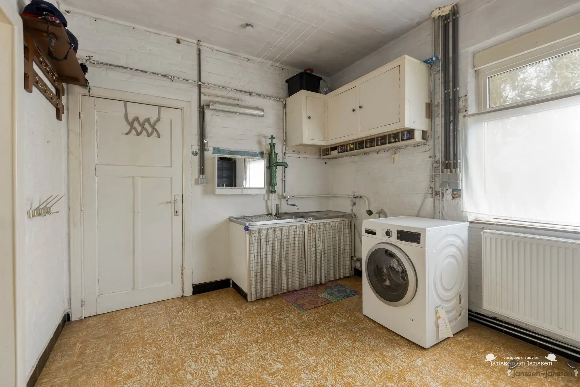 Ruime energiezuinige gezinswoning met 4 slaapkamers nabij het centrum van Zonhoven foto 8