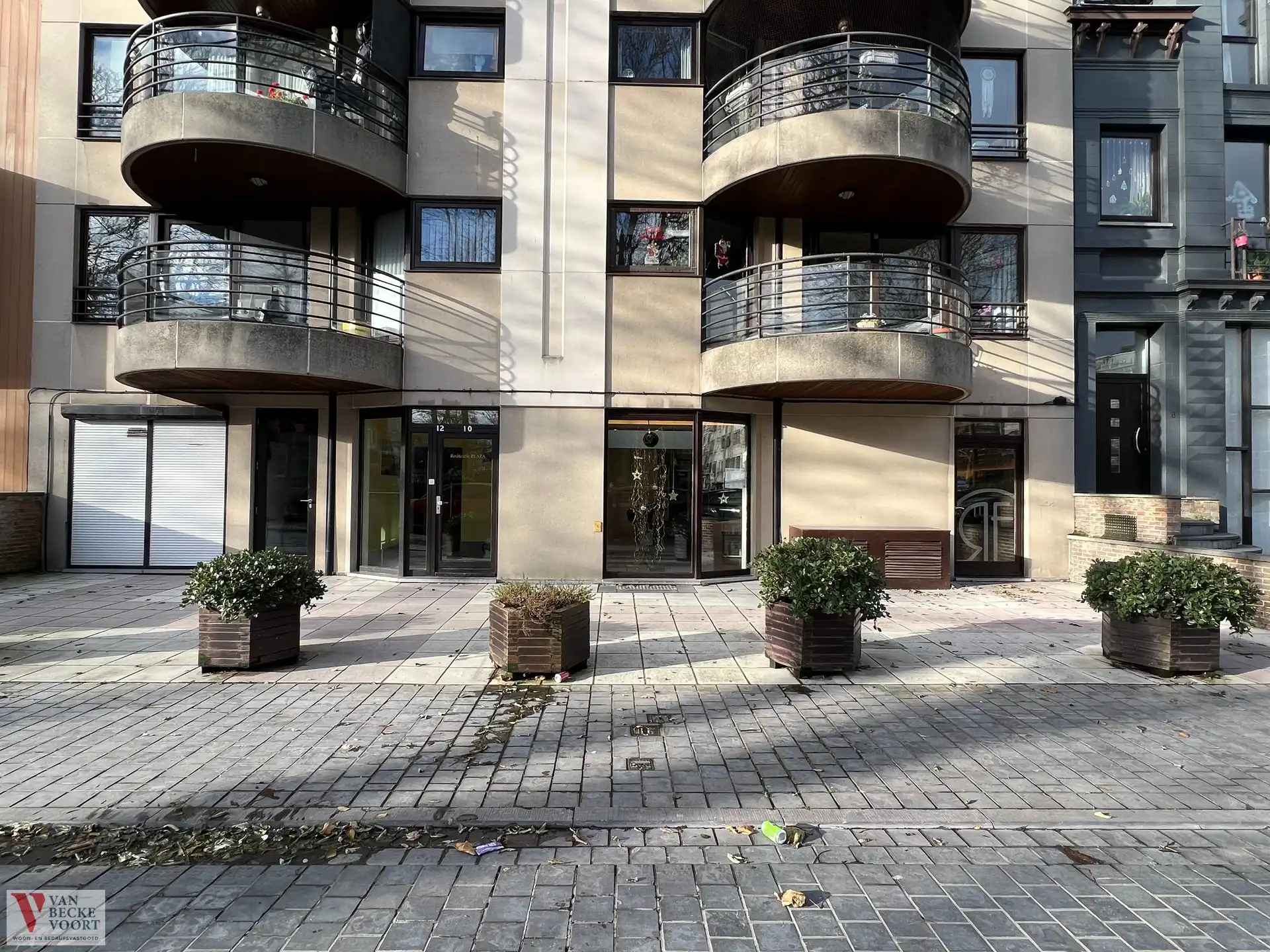 Handelsgelijkvloers 100m² foto 2