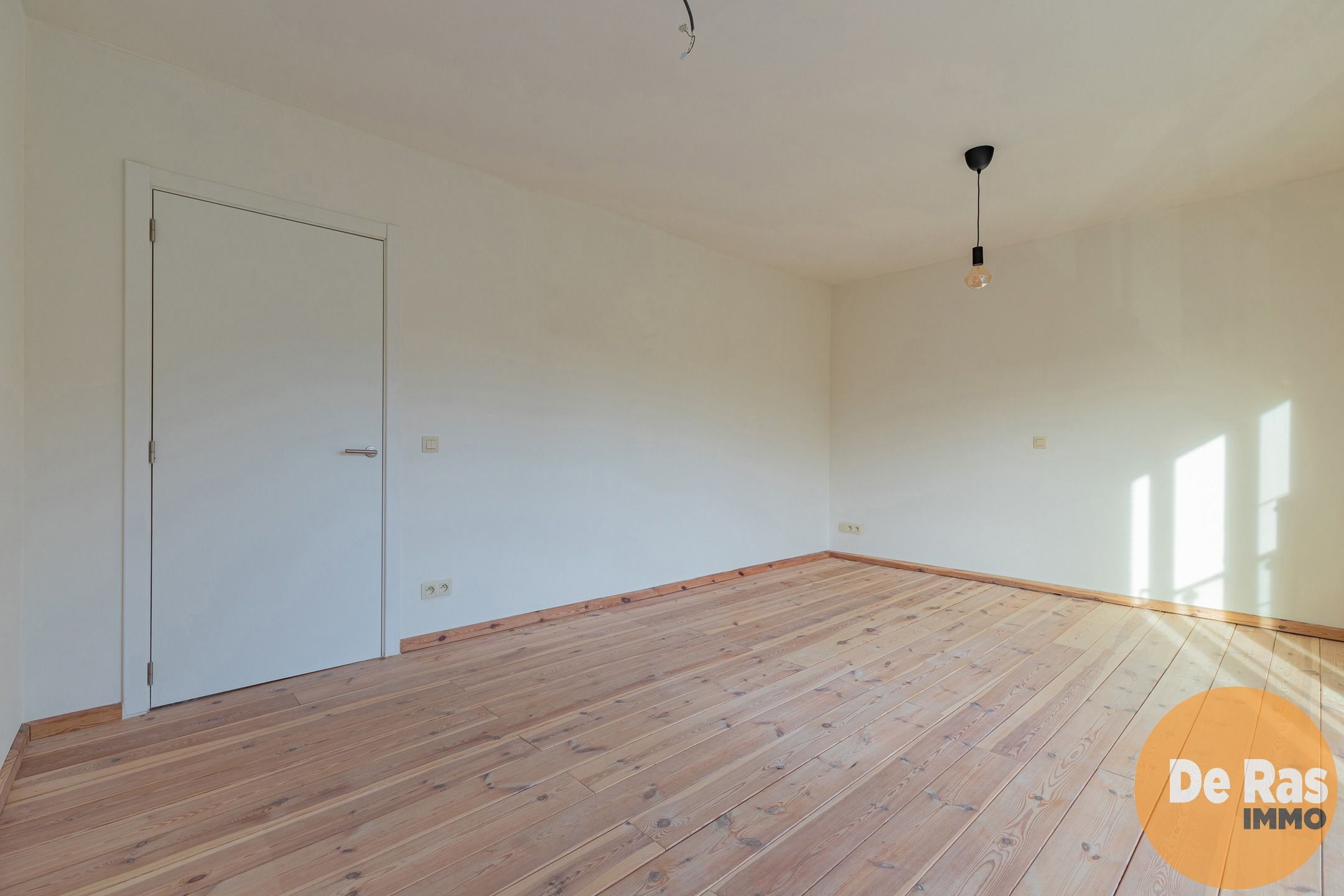 GROTENBERGE - PRACHTIG GERENOVEERDE WONING OP TOPLOCATIE! foto 13