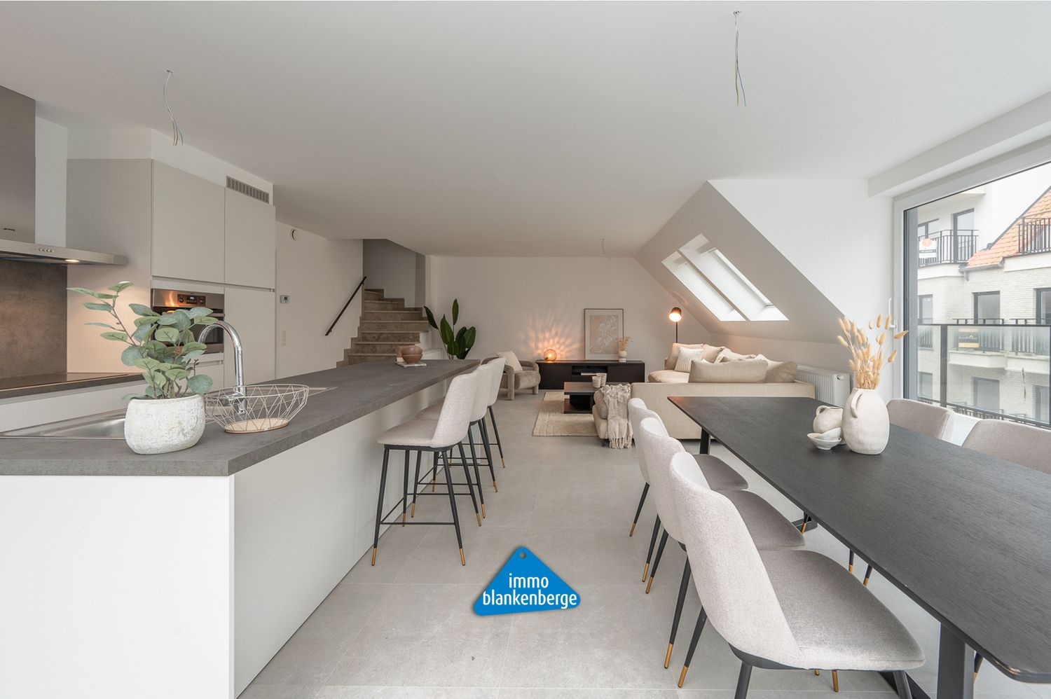 Exclusieve penthouse met twee slaapkamers en terras foto 11