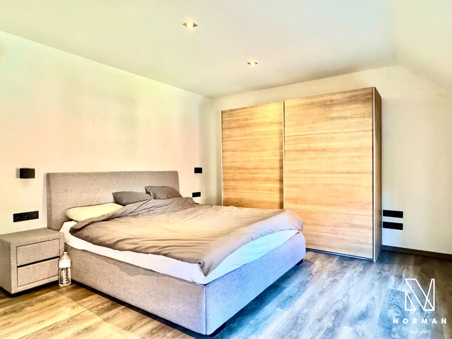 Instapklare, energiezuinige woning met 3 slaapkamers, tuin, garage en uitweg te koop in Kuurne! foto 18