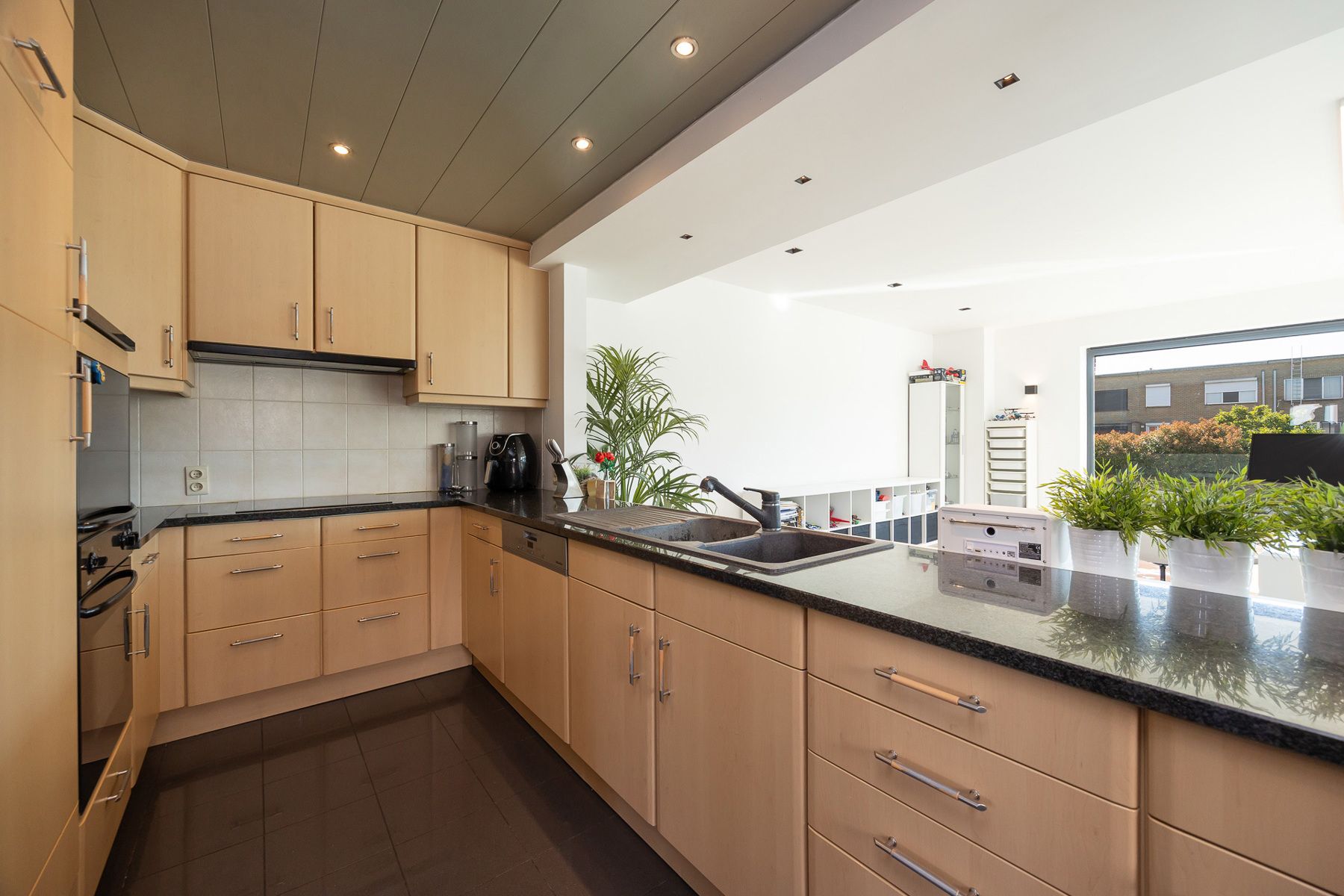 Instapklare bel-étage met moderne uitbreiding in Hoevenen (EPC A)! foto 11