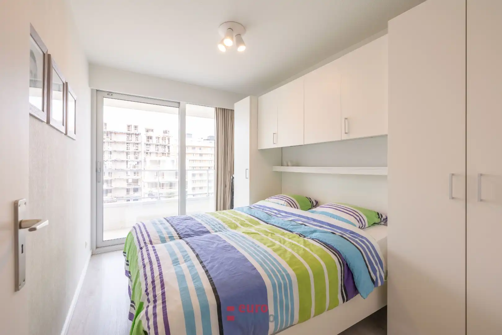 Mooi gerenoveerd en lichtrijk appartement op centrale ligging in Nieuwpoort foto 10