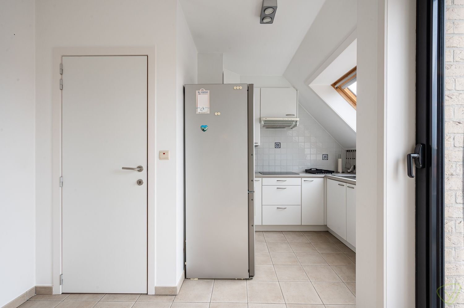 Instapklaar duplex-appartement met terras en garage in Adegem foto 7
