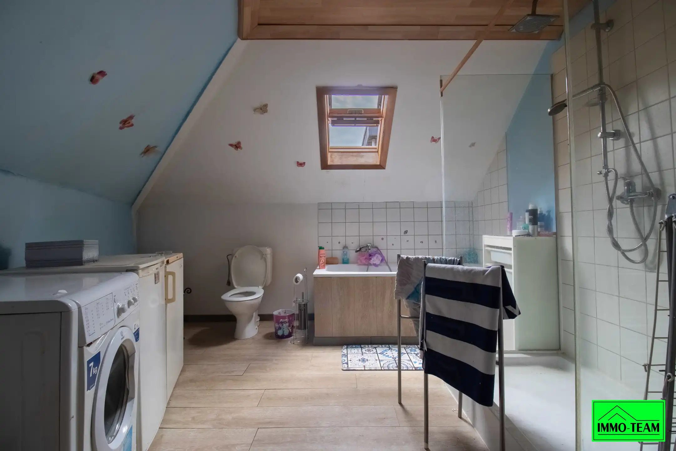 2-gevelwoning met 3 slaapkamers op wandelafstand station foto 9