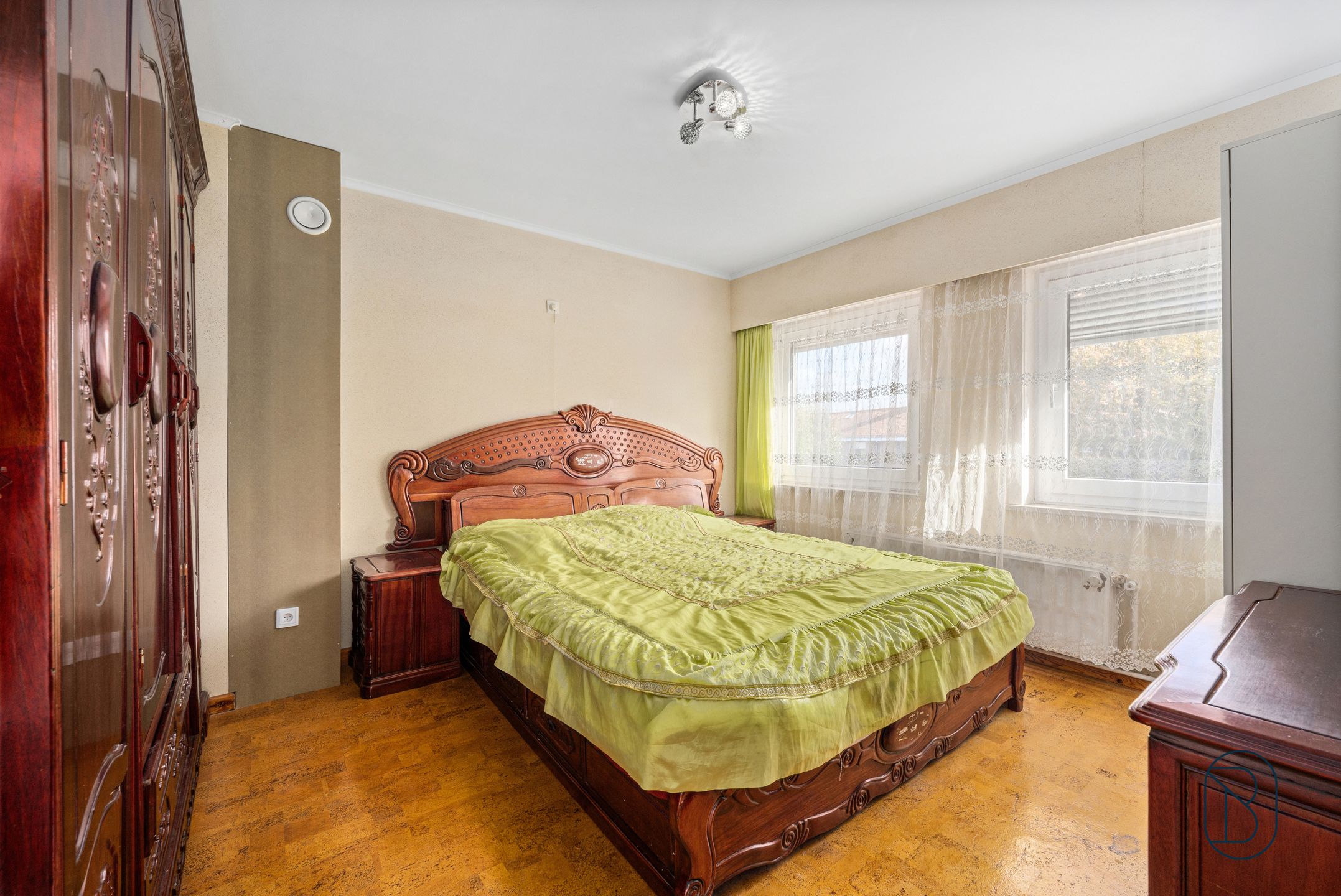 Grote woonst met 4 slk, tuin en garage, zonnepanelen.  foto 12