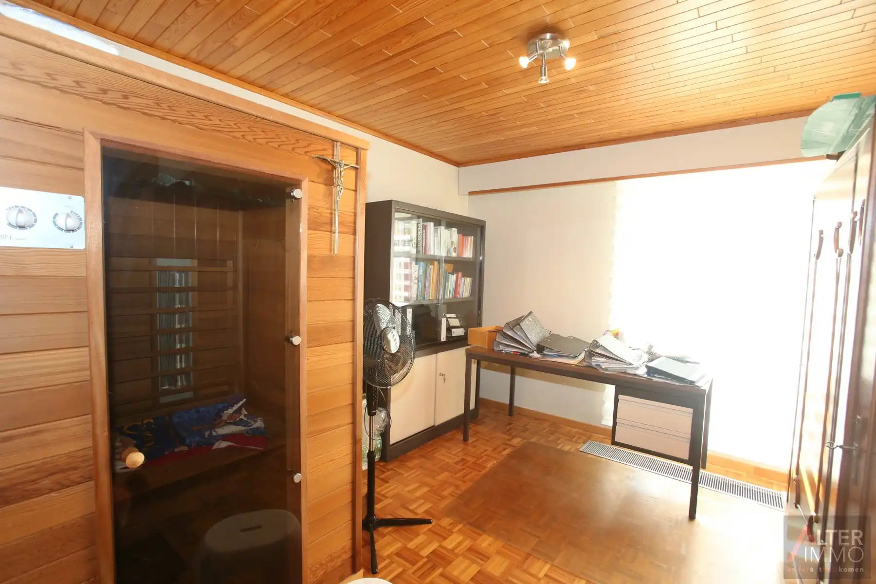 Opportuniteit! Gelijkvloerse woning met 3 slaapkamers op een groot en breed perceel (30 m) van 25a 65ca - EPC makkelijk te verbeteren! foto 21