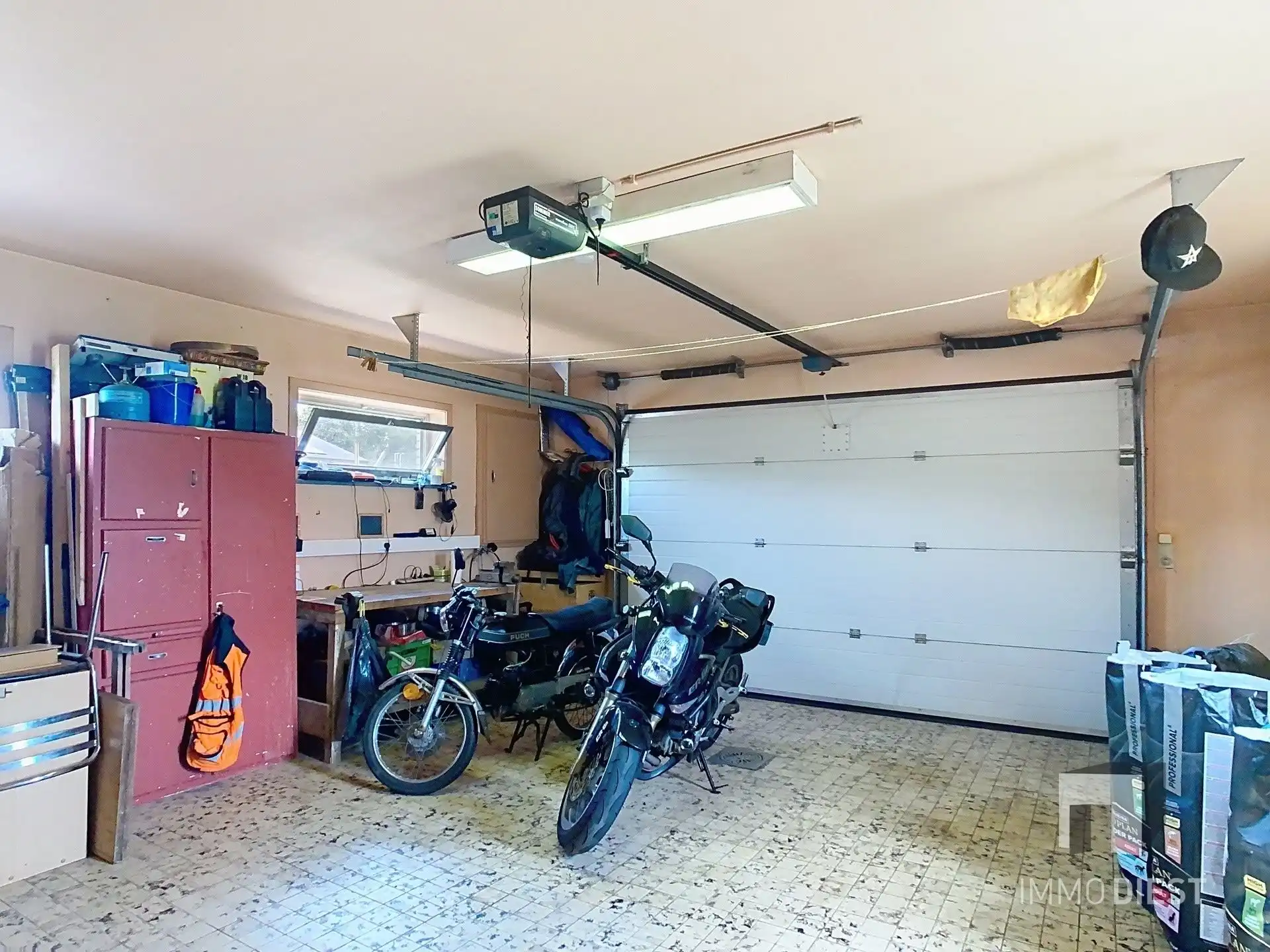 Gelijkvloerse instapklare woning met grote tuin op ca. 39a foto 31