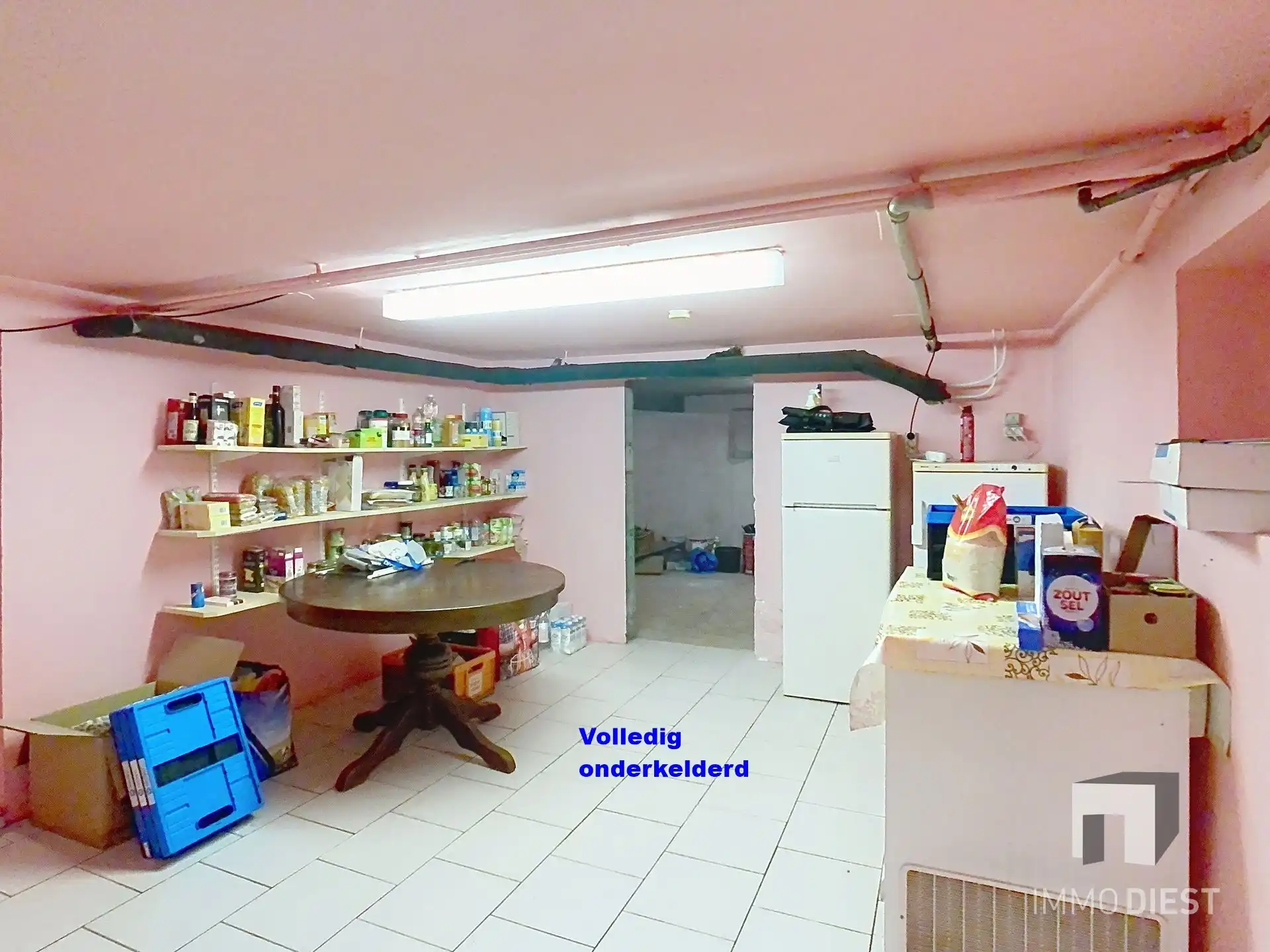 Gelijkvloerse instapklare woning met grote tuin op ca. 39a foto 31