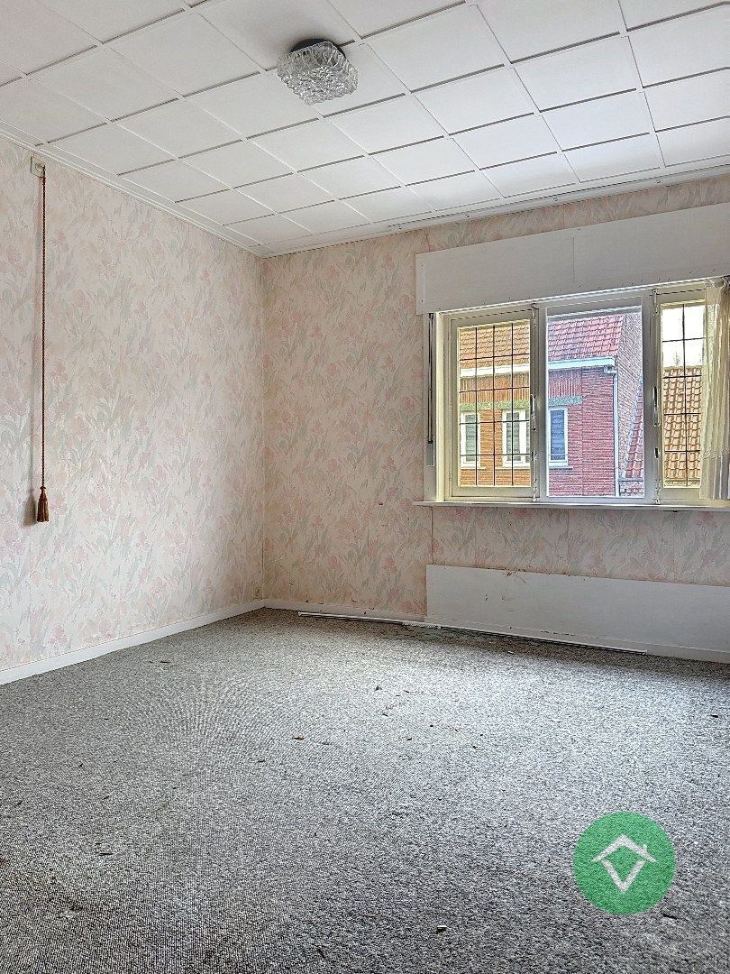 Woning met kleine loods te Gistel  foto 12