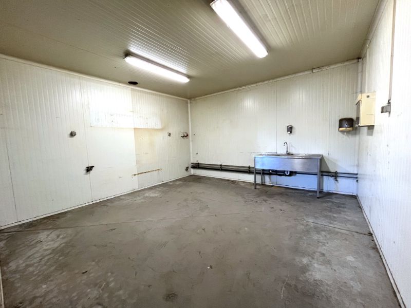 Te huur: Loods - 270 m² - opslag foto 10