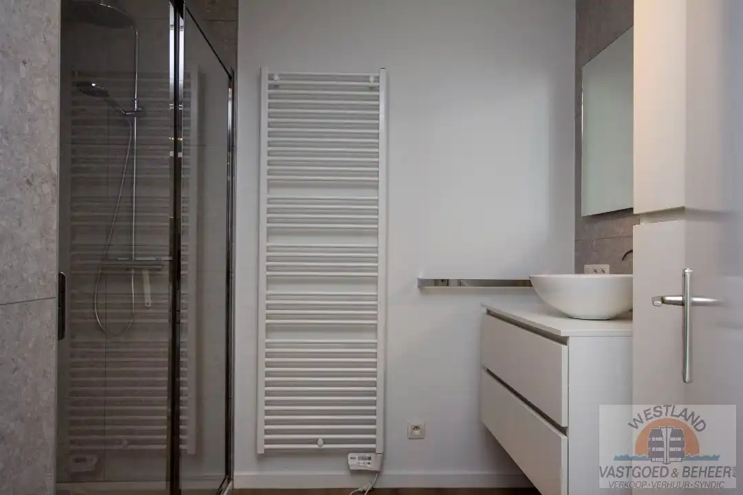 Prachtig appartement met twee slaapkamers foto 7