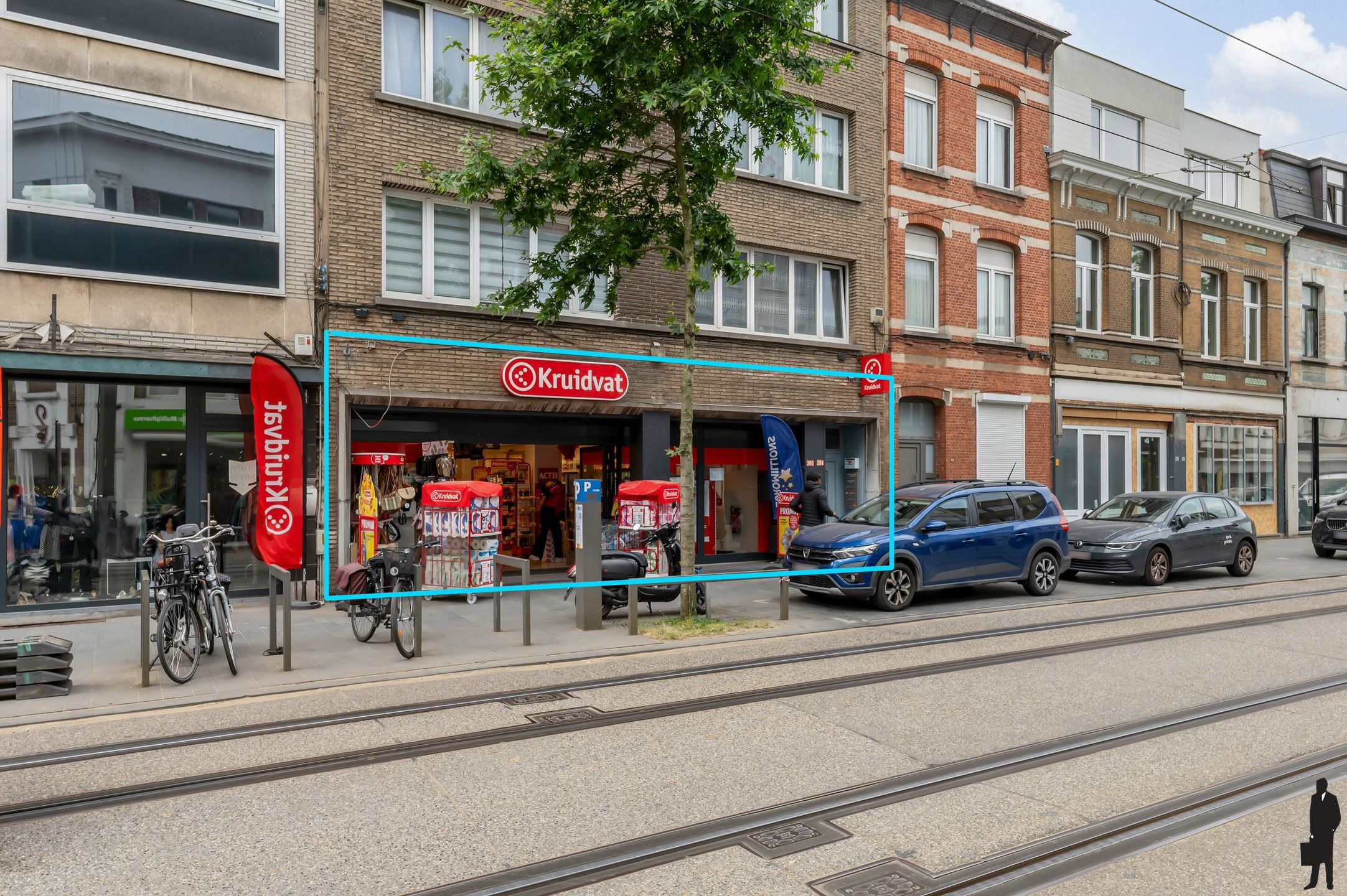 Commercieel gelijkvloers met magazijn – verhuurd aan Kruidvat (Deurne) foto {{pictureIndex}}