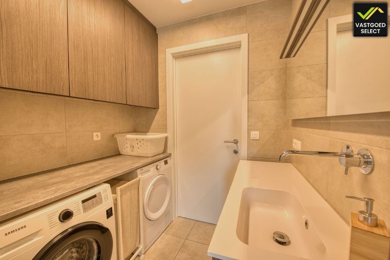 Instapklaar appartement te koop in Eeklo, 2 slaapkamers, EPC A, terras en garage foto 10