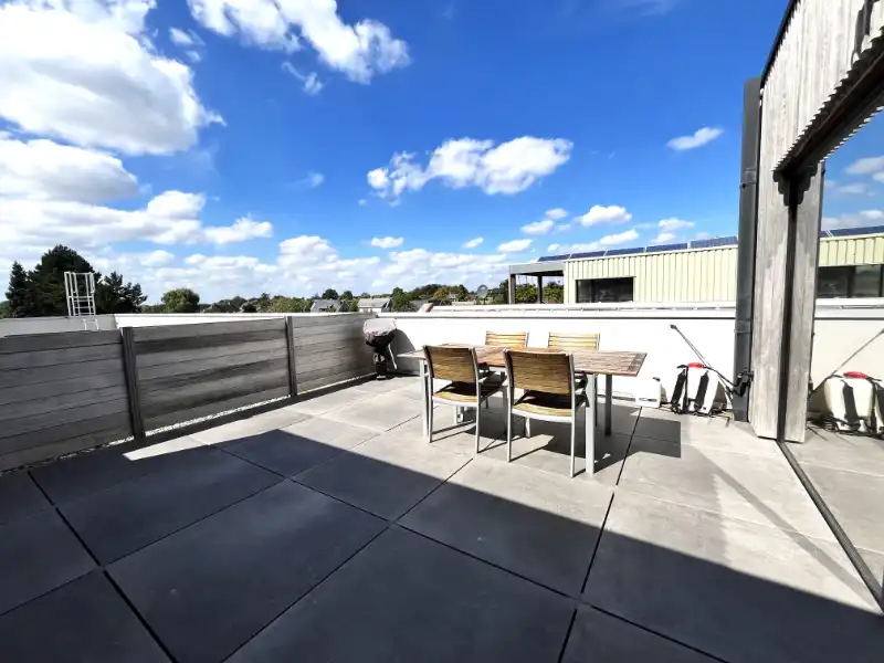 2 slaapkamer app met ruim terras en carport foto 17